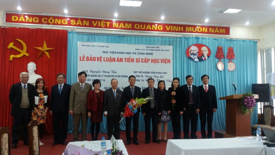 Lễ bảo vệ luận án tiến sĩ địa lý của NCS Nguyễn ...